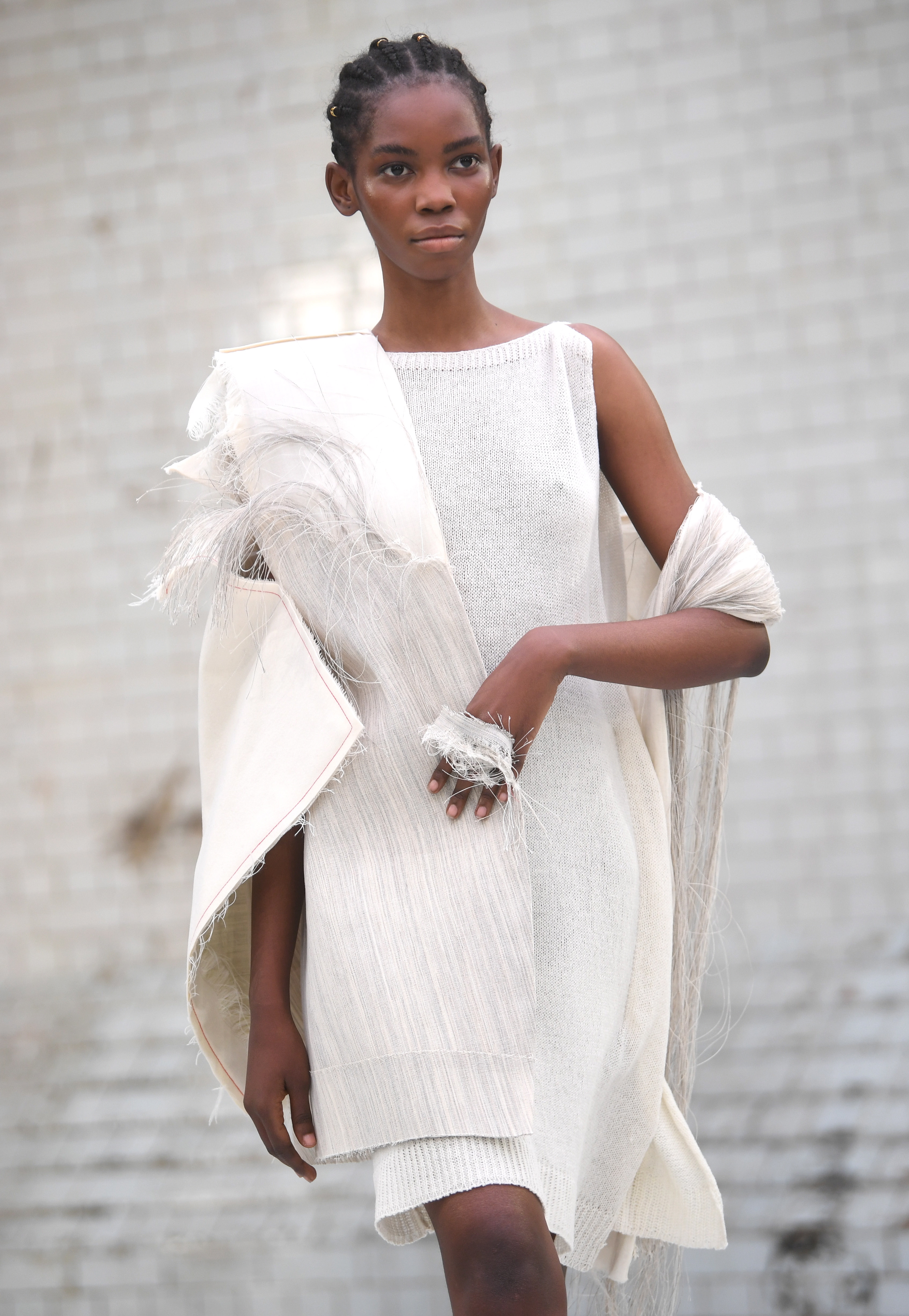 伦敦时装周2023年秋冬秀场,伦敦时装周秀场