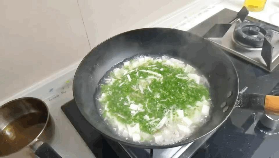 春日尝鲜荠菜春笋鲜肉汤饺,3款荠菜美食寻找春天的味道