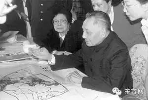 那年今天，*小平邓**骨灰撒入大海！在上海，他讲了哪些话？重温珍贵画面→