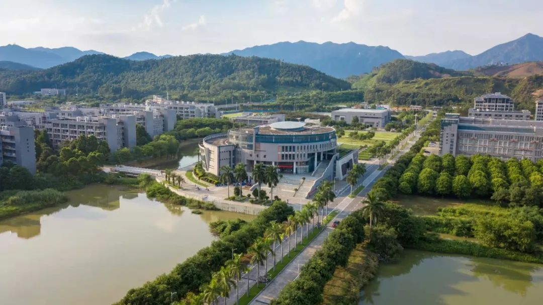 广东南华工商职业学院排名,广东南华工商职业学院要证书吗