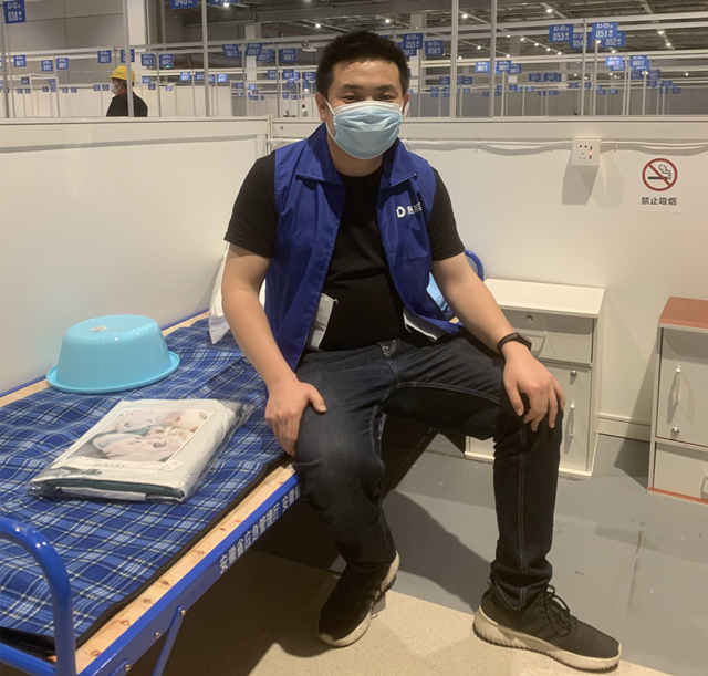 青春守“沪”｜他们在“四叶草”方舱当“舱长”