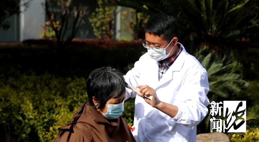 理发难，怎么办？上海这些Tony老师帮居民解决“头”等难事
