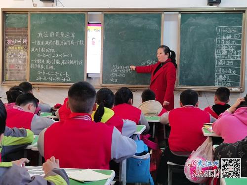 宜丰老桥西中心小学,宜丰县桥西中心小学合照