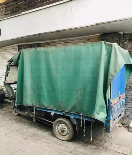 男子骑行三天三夜,杭州小伙骑车被拦崩溃