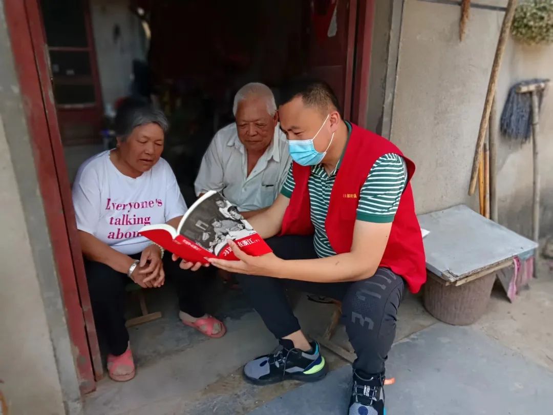 【网格里的事】小网格描绘出暖心大画卷