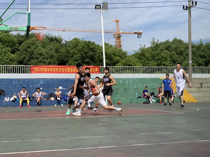 吴菊萍事迹视频,吴菊萍的事迹作文素材