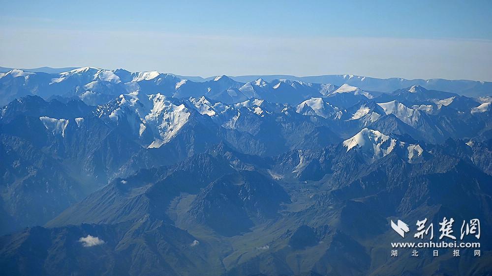 在鄂央企中交二公院助力打造世界最长高速公路隧道