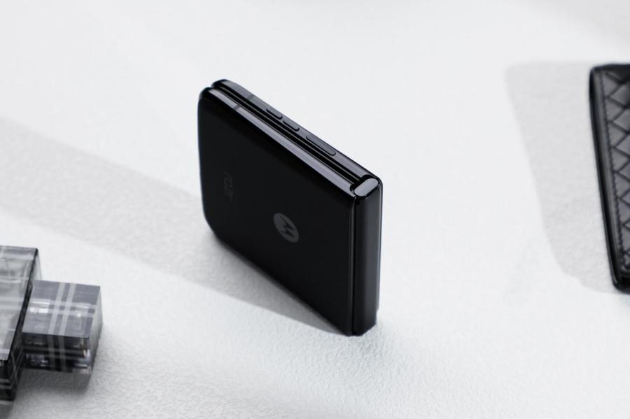 折叠屏motorazr2022款,motorazr折叠屏手机4999