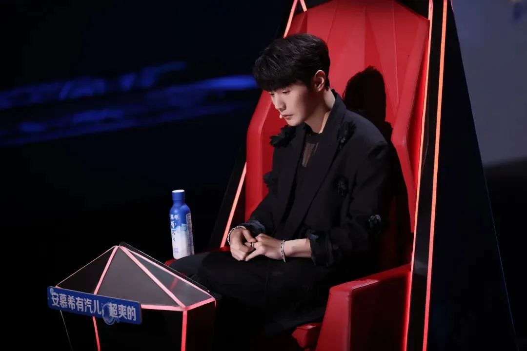 梁静茹中国好声音进度,中国好声音梁静茹是哪一期