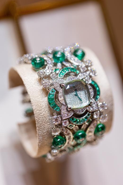 BVLGARI宝格丽EdenTheGardenofWonders奇境伊甸园高级珠宝系列于上海展览中心灿然盛放