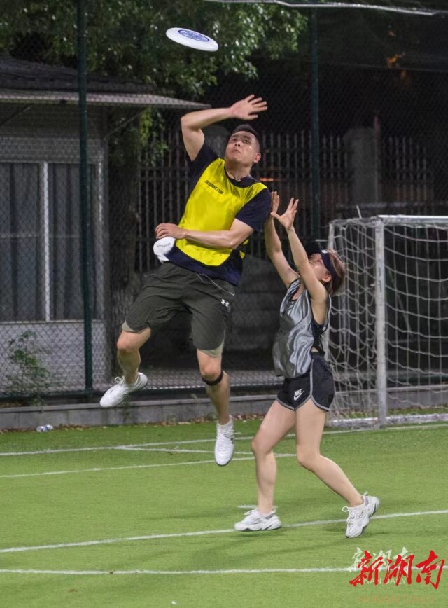 长沙飞盘俱乐部,飞盘是怎么飞起来的