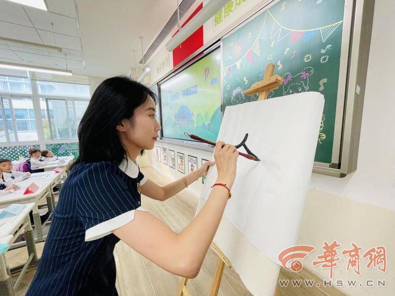 曲江七小金秋校园,曲江七小入学怎么样