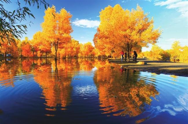 十月份甘肃旅游攻略景点推荐,甘肃10月份旅游攻略推荐