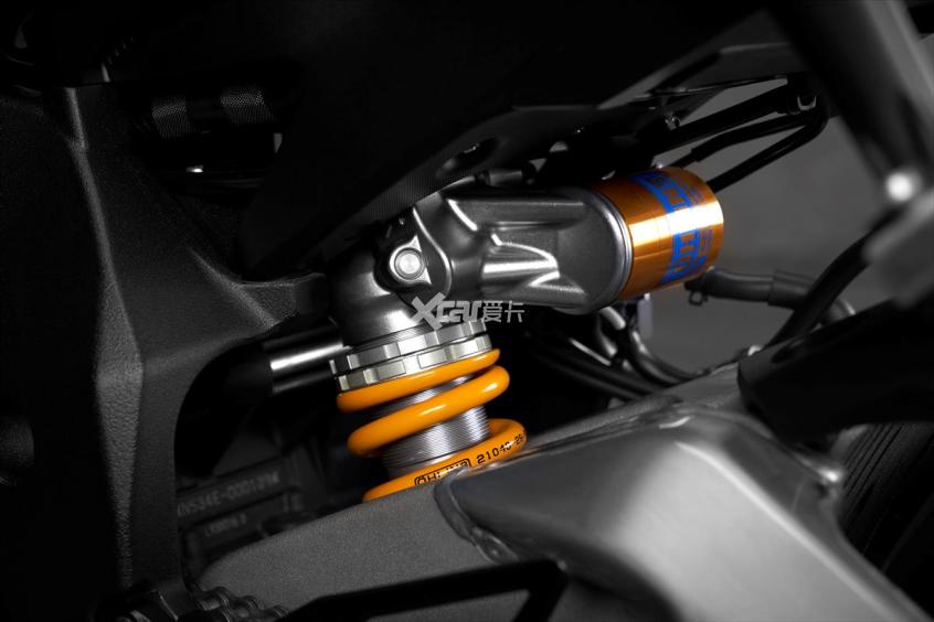 雅马哈yzf-r1售价,雅马哈yzf-r1r1m