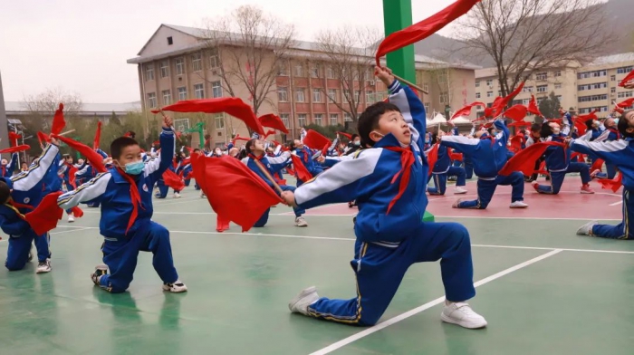 延安职业技术学院附属小学“安塞腰鼓”课程荣获陕西省中小学精品课程