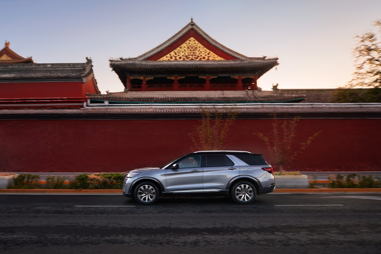 大型高性能旗舰suv福特探险者,深度试驾新款福特探险者