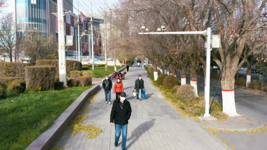 热闹的城市快回来,夜幕下的梨城