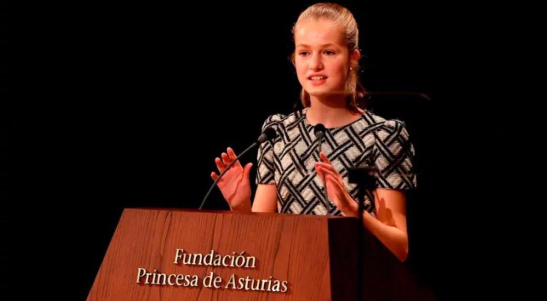 17岁西班牙公主迷上足坛新星,17岁西班牙公主