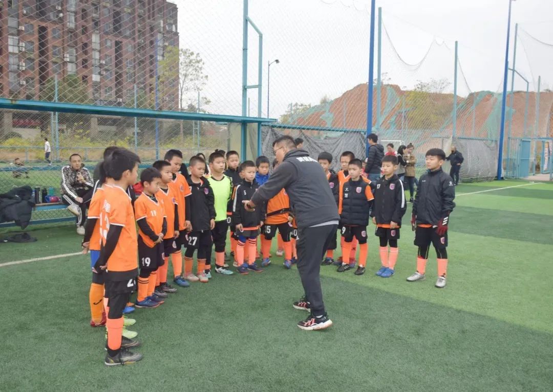 “代表中国出战！”世界杯赛场外，湖南这群足球小将心怀大梦想
