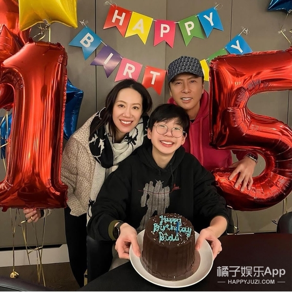 甄子丹全家近照曝光,还记得精武门吗