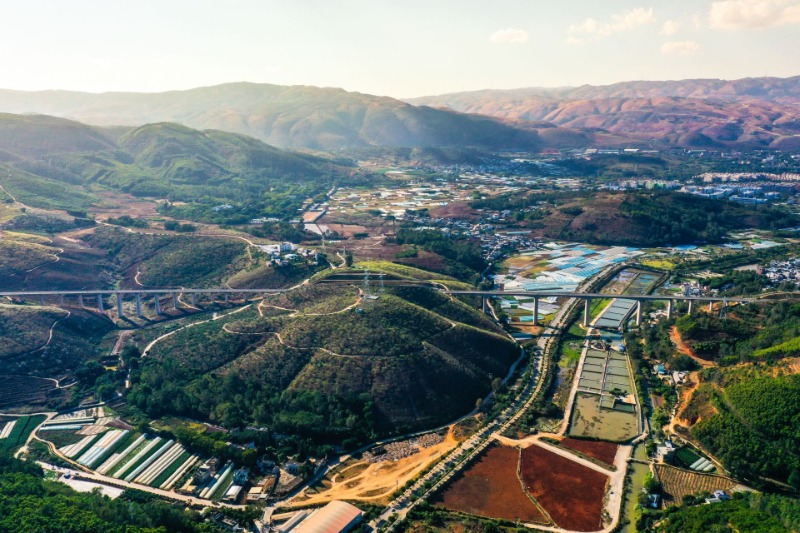 开远滇越铁路,滇越铁路和开远的历史简介