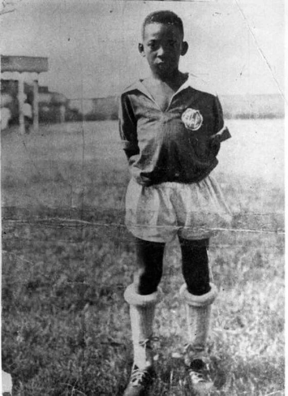 贝利初代球王,球王贝利哪年去世的