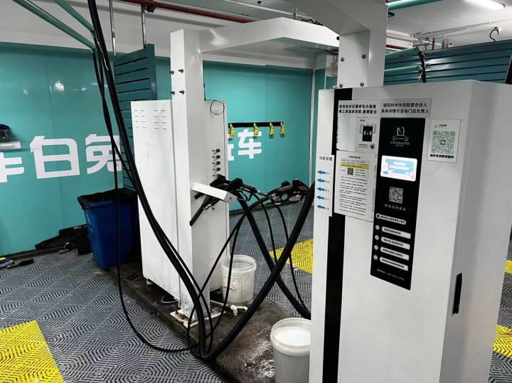 24小时自助洗车春节不涨价,24小时自助洗车店洗车一次多少钱