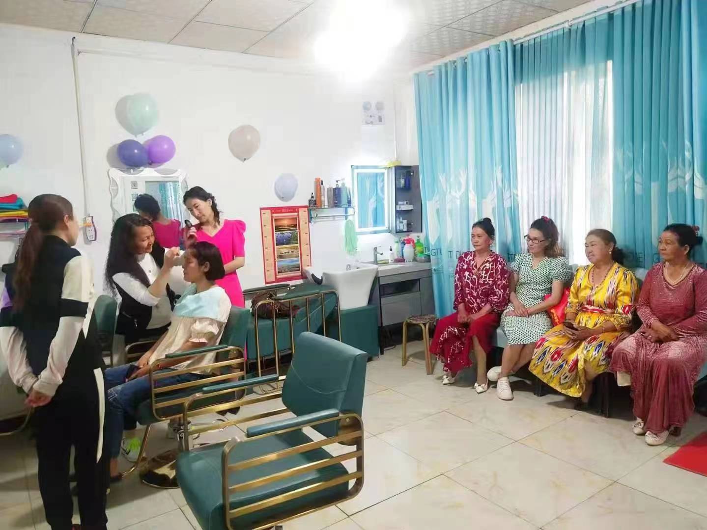 普惠乡：“靓发屋”项目助力农村妇女创业致富