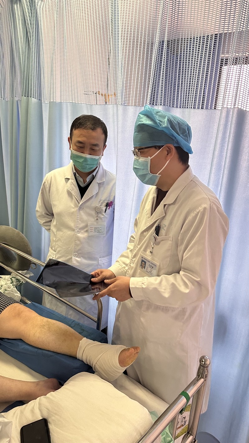 脚踝骨折踝关节半脱位保守治疗,陈旧性踝关节骨折可以保守治疗吗