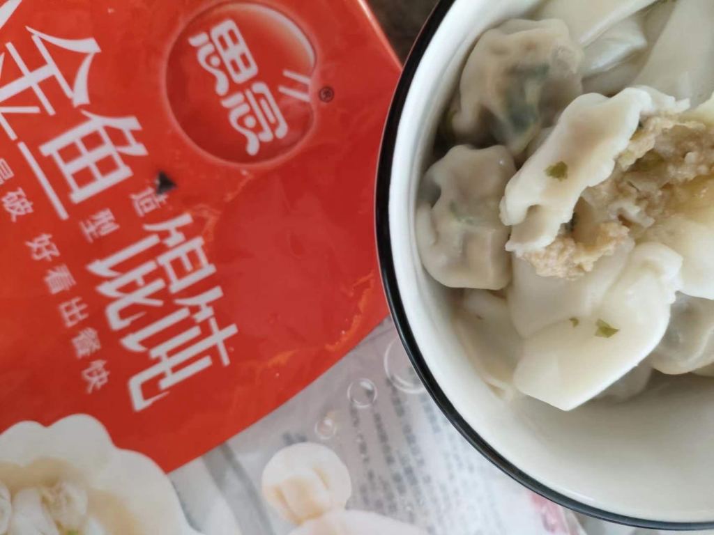 思念水饺吃出瓜子皮,思念水饺吃出红线