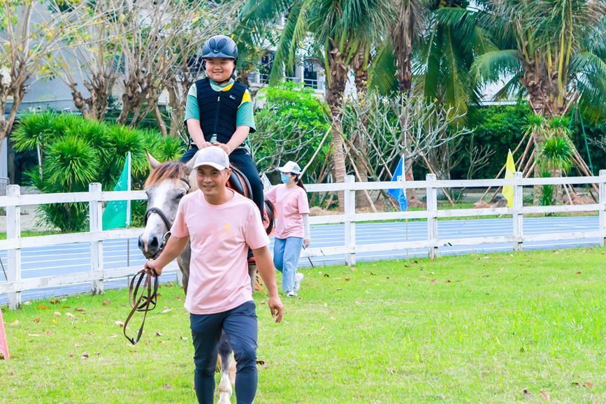 海口南方孤独症小孩,海口孤独症幼儿园