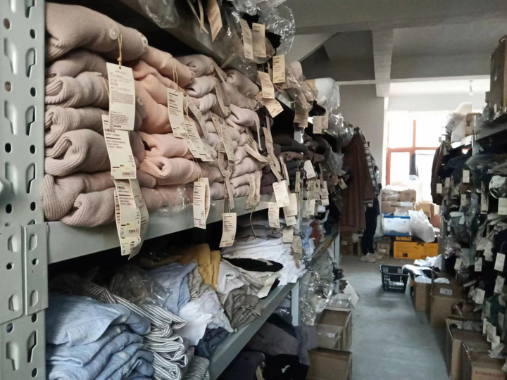 他3个月偷了200万!你买的“新款代购”,可能是偷来的才那么便宜