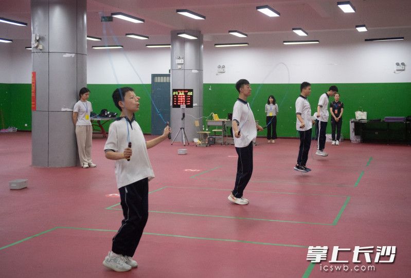 长沙体育中考立定跳远满分标准,长沙体育中考引体向上标准视频