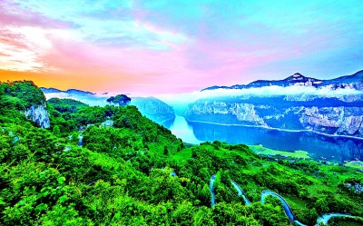 将古老的苗绣技艺带出大山,古老苗绣秀出美好生活