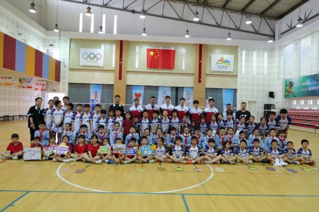 苏迪曼杯来了!世界冠军走进校园