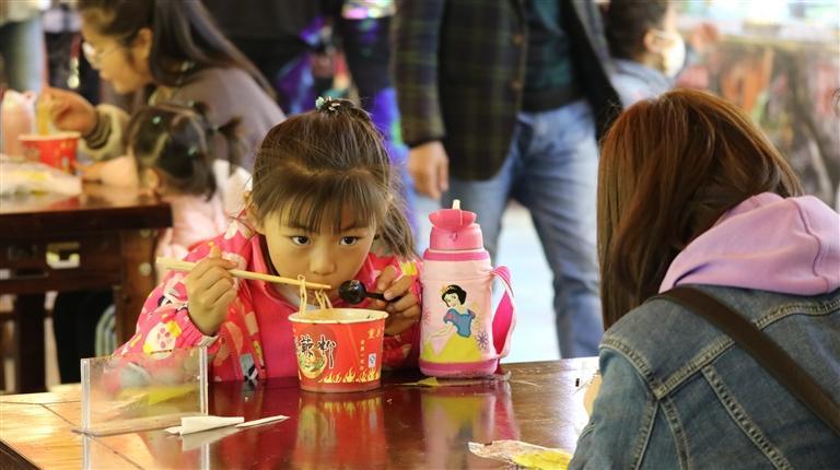 消费激发经济新活力,夜经济升温夏日释放消费活力