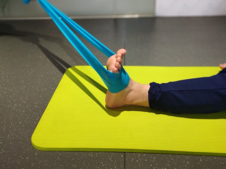 跟腱明明很长但是爆发力很弱,跟腱断裂运动时的表现