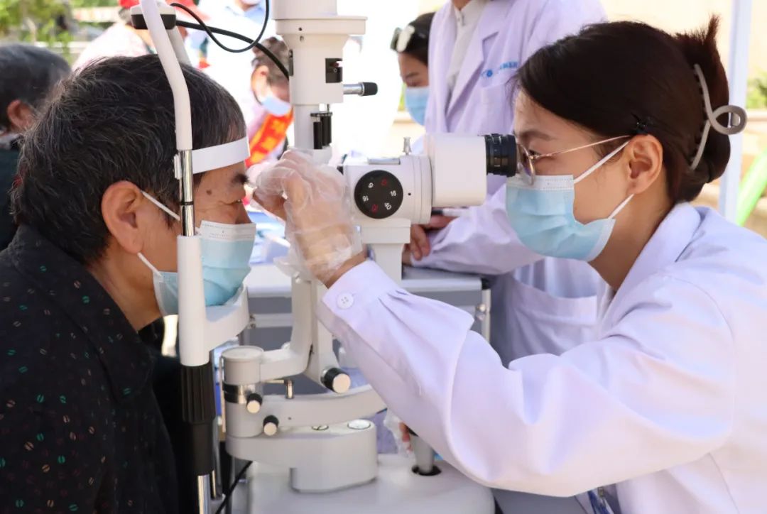 “狮爱临沂光明行”大型公益活动启动