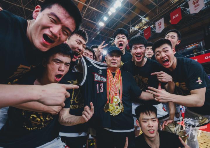 鍥炴郸涓鐢风骞冲潎韬珮,鍥炴郸鍒濅腑鐢风韬珮