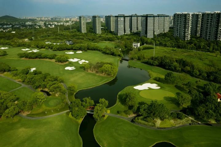离洞一米花了几杆进洞？潮新闻独家探营杭州亚运会高尔夫球场