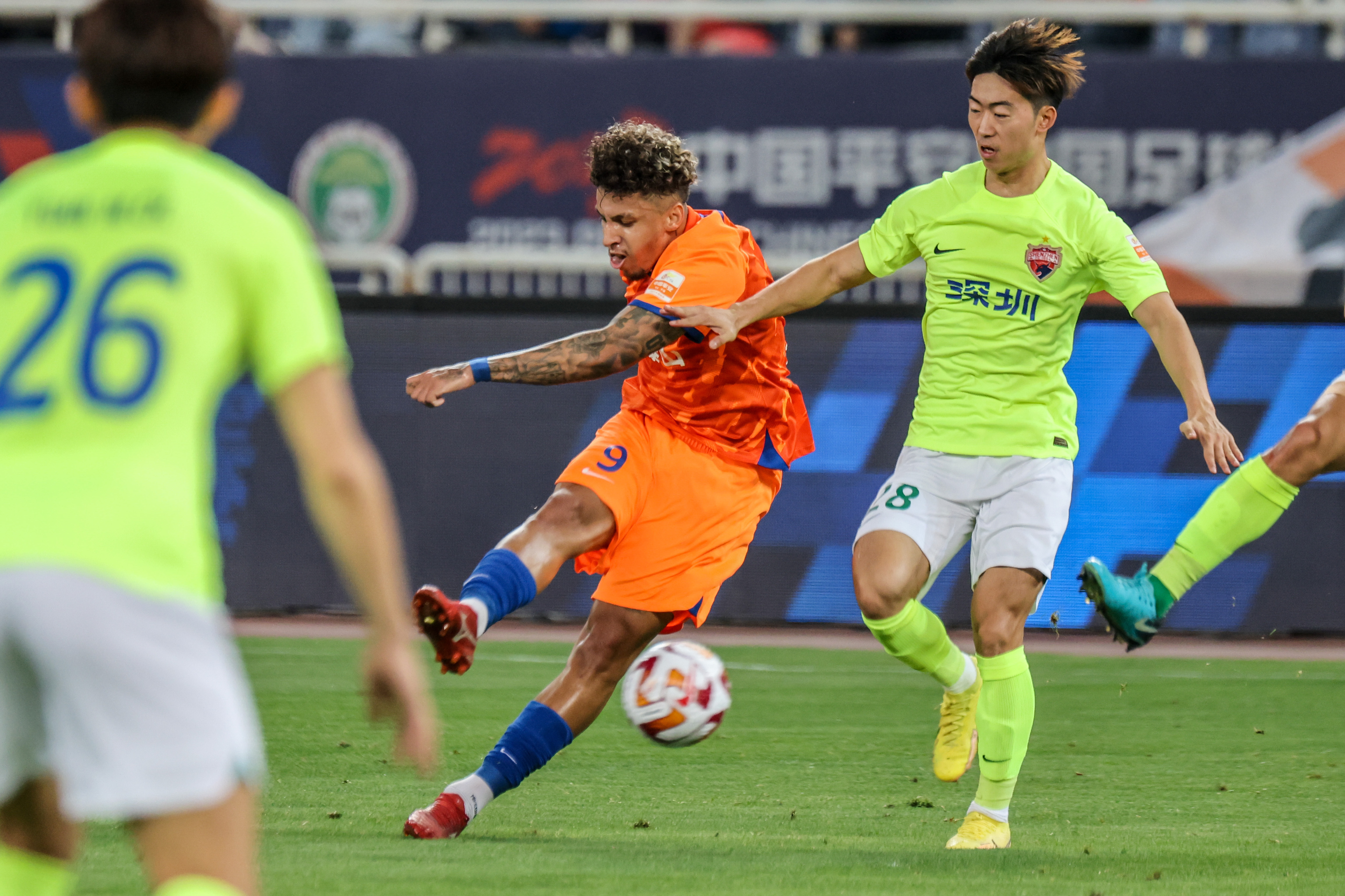 山东泰山vs深圳回放,体育足球中超山东泰山胜青岛海牛