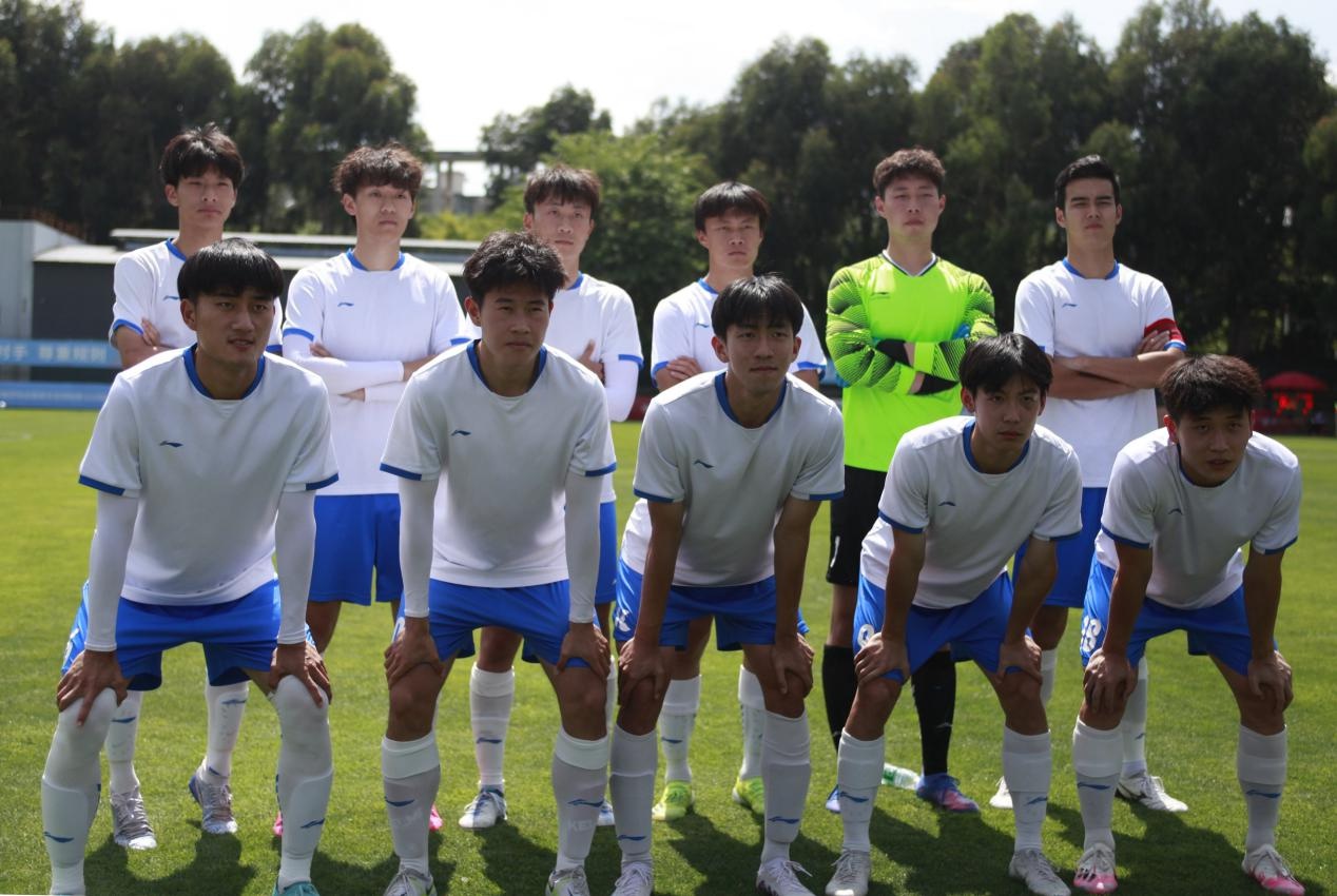 武汉三镇2比1逆转广州队,武汉三镇队2比1逆转获胜