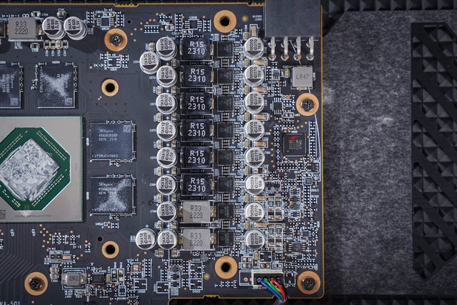 瀚凯rx7600显卡3390hz,瀚铠rx7600跑分