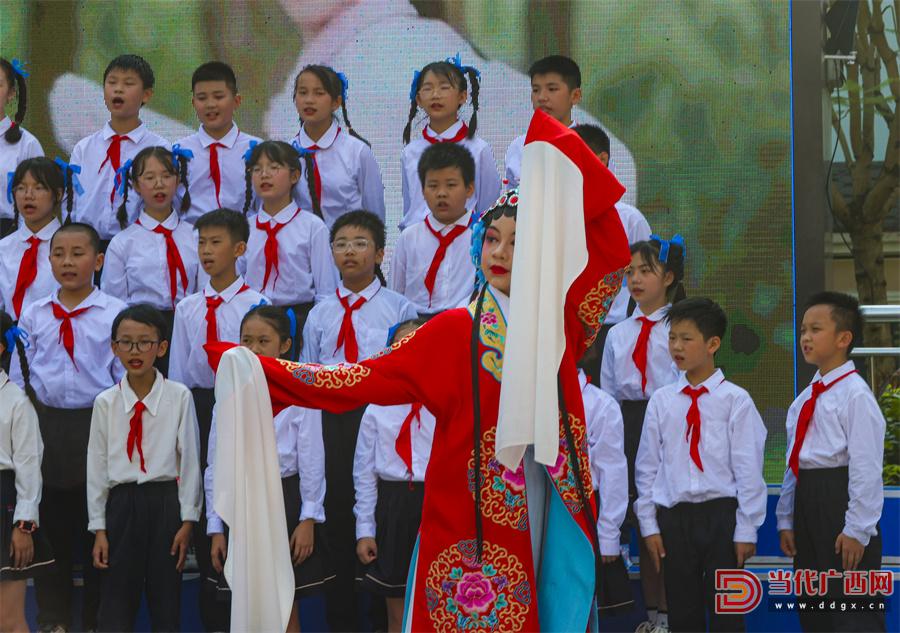 童心飞扬梦想起航,童心飞扬歌声嘹亮