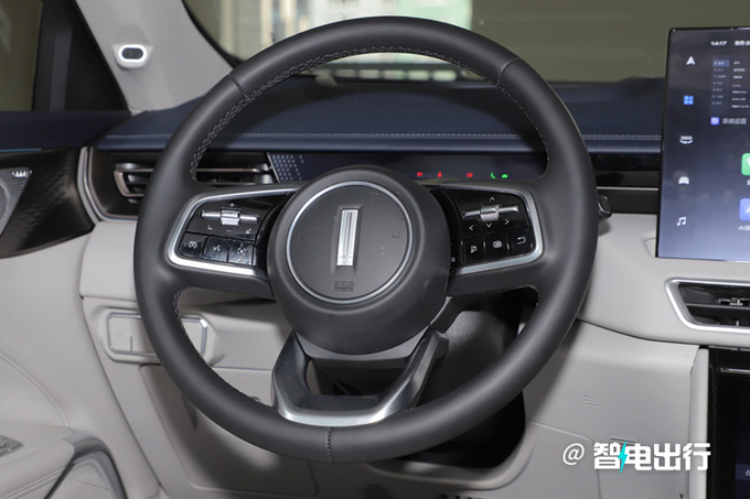 长城摩卡插混版和比亚迪dmp,新摩卡dht-phev2023对比唐冠军版