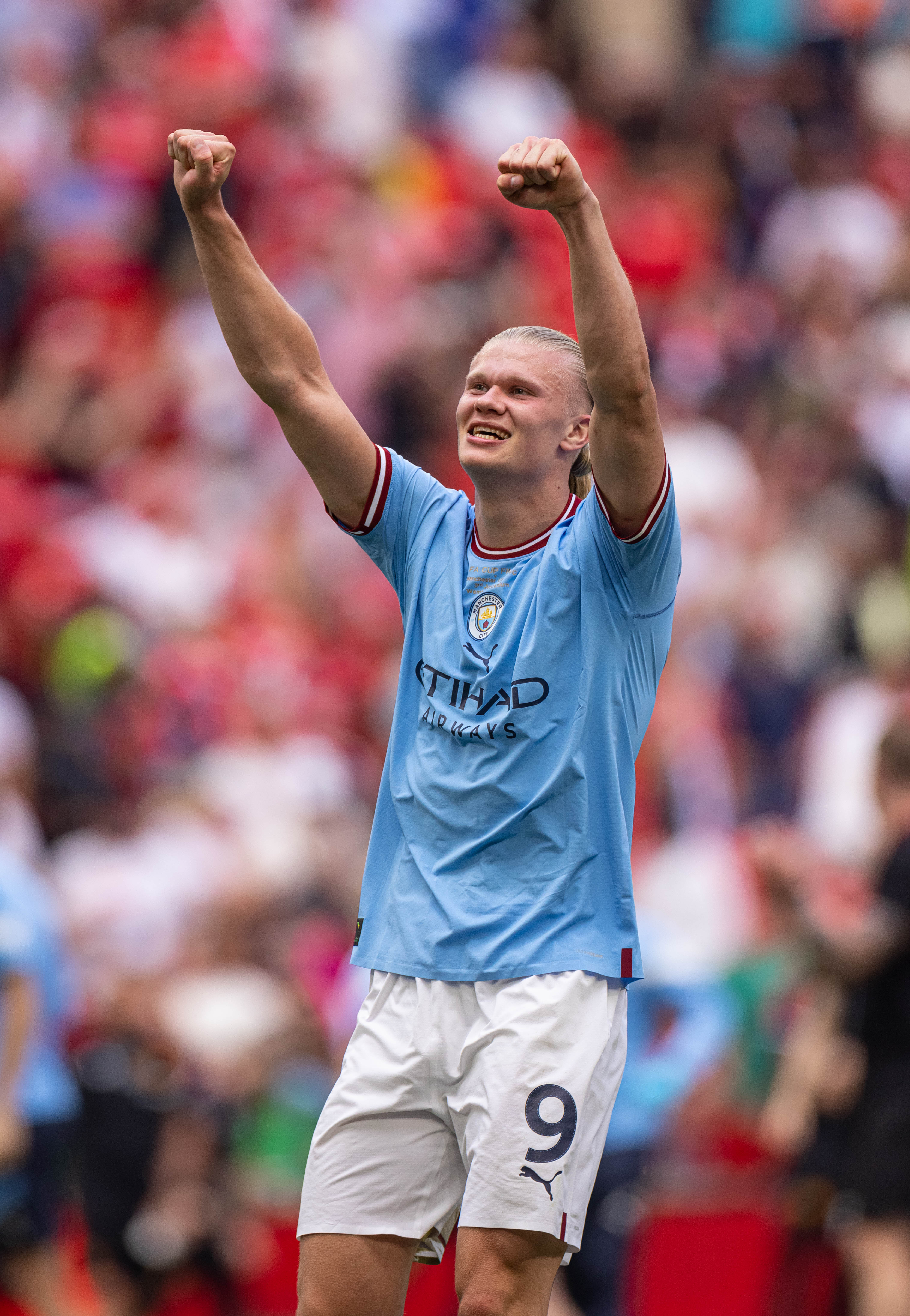 （体育）足球——英格兰足总杯：曼城夺冠