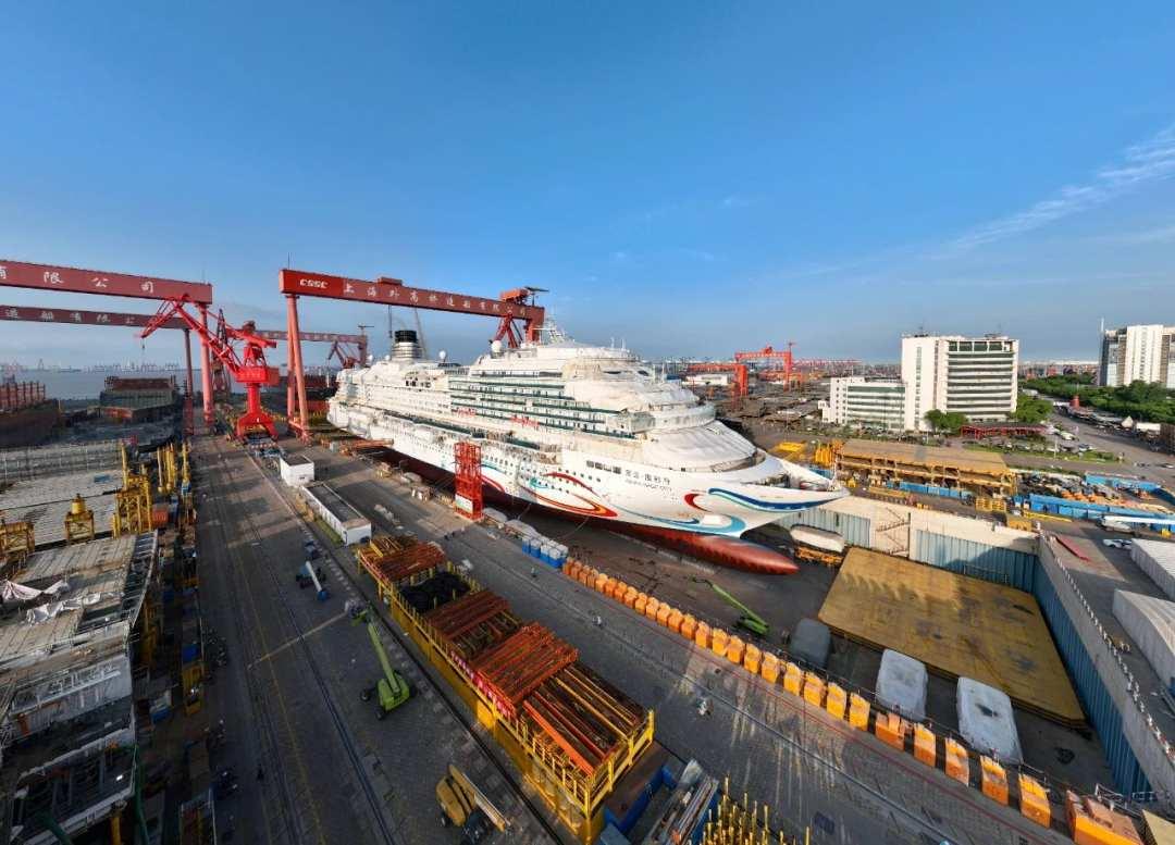 中国首艘国产邮轮交付,中国首制大型邮轮正式出坞