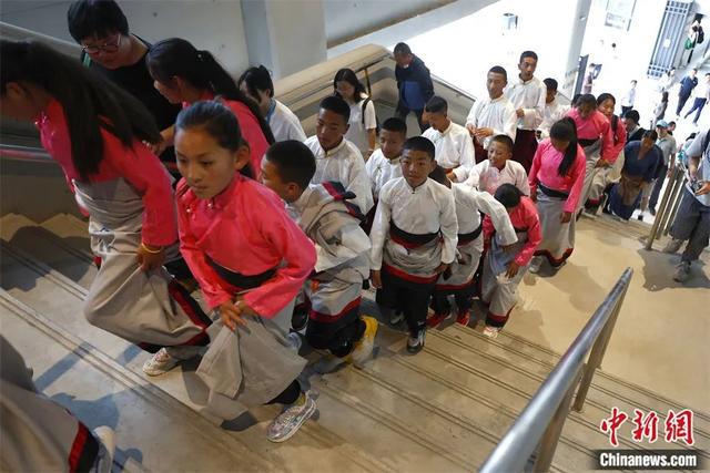 在北京的藏族孩子,藏族孩子在北京