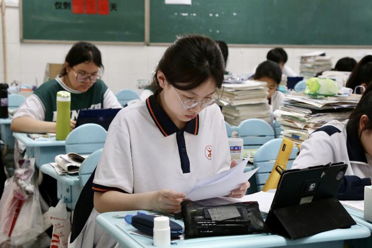 爸妈永远是孩子坚强的后盾,爸妈永远都是你们最强的后盾