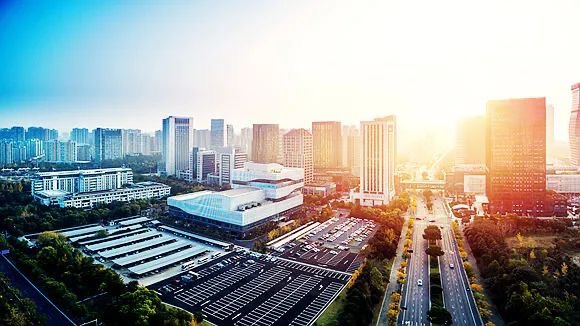 新兴科技产业发展如雨后春笋,战略性新兴产业创新成果不断涌现